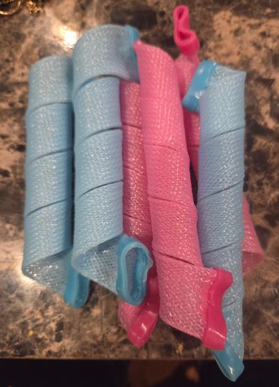 Hair curlers