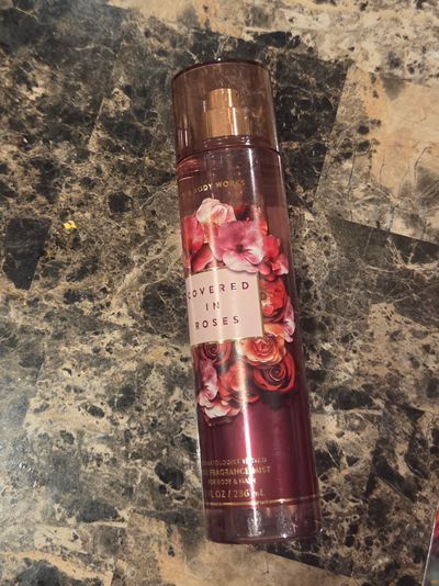 Brand new Covered Roses Bath and body mist 8 fl oz