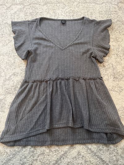 Shein Grey Hi Lo ruffle top SL Women's - L