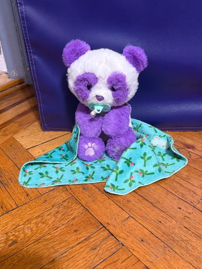 Little live pets cozy dozy panda sleeping bear