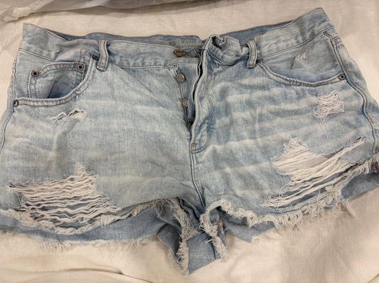 American Eagle Button fly size 18 distressed light denim Women's XXL 18