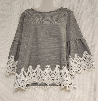 CHICO'S SIZE 1 BLOUSE Like new Women's - L