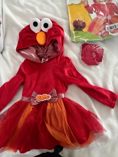 Sesame Street spirit halloween Elmo costume 6-12 months stockings never used 6-9 Months