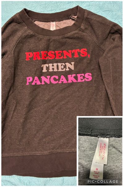 XHILARATION holiday PJ/lounge LS top Presents then pancakes grey top Women's - M