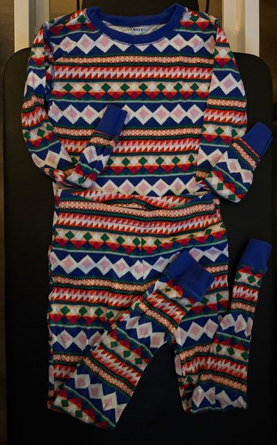 Old Navy Multi colored patterned pajama set 10-12