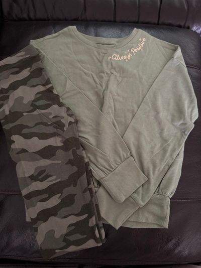 Old Navy Always Positive Green Camouflage 2pc Set 7-8