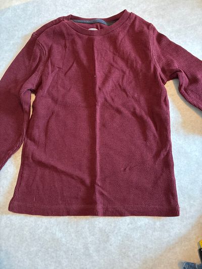 Calvin Klein size 7 Red Flannel thin long sleeve 7-8