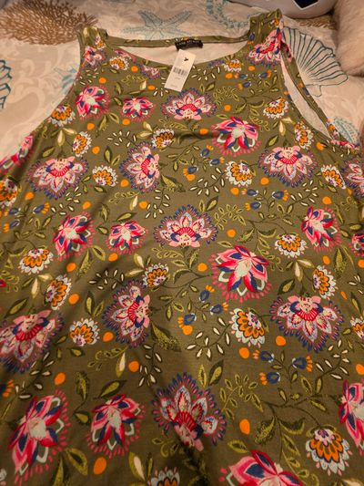 Lane Bryant NEW WITH TAGS Green Floral Tank Size 22/24 Women's 2X