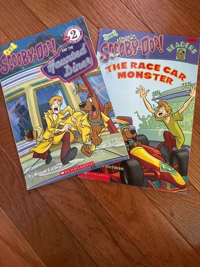 Scooby Doo Bundle of 2 readers