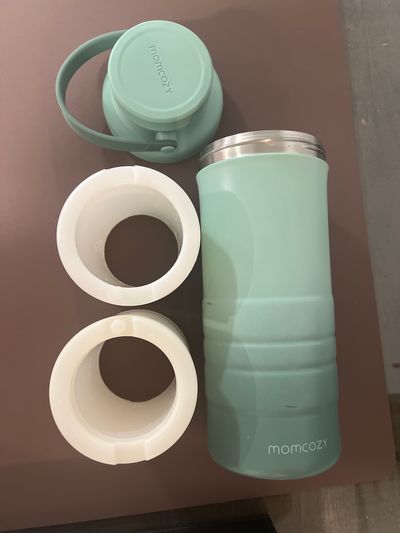 Momcozy Cooler for breast milk etc with insert icepacks