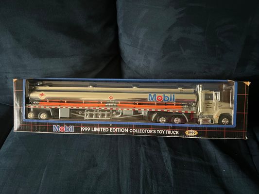 MOBIL New 1999 Mobil Toy Tanker Truck