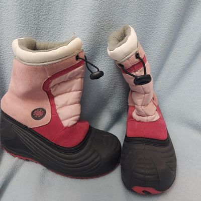 Totes Pink and black snow boots 1 (Big Kid)