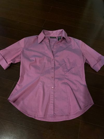New York & Company Light purple shirt sleeve button down dress shirt Women's - XS