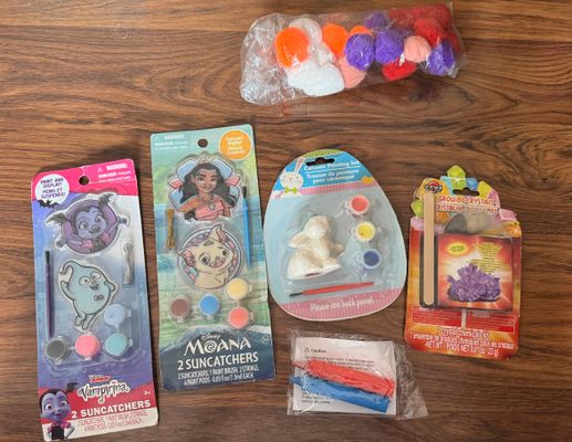 Assorted arts & crafts NEW