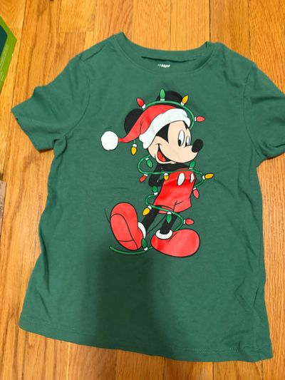 Old navy Disney holiday Mickey 5T/5