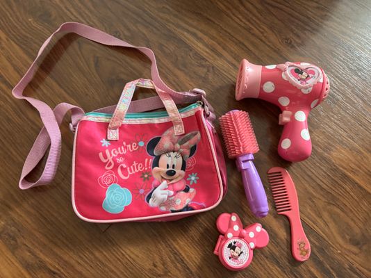 Minnie mouse Purse and play hair tools