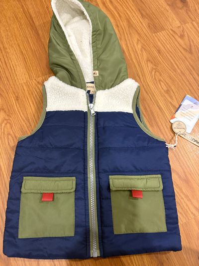 Bearpaw Sherpa hooded winter vest nwt 4T