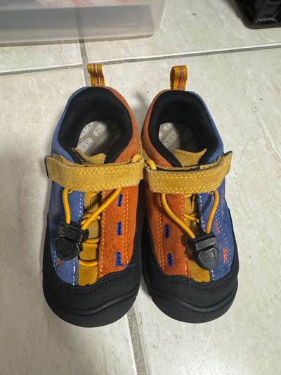 Keens Keens sandals 9 (Lil' Kid)