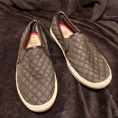 Wonder nation Black sparkly slip on sneakers 1 (Big Kid)