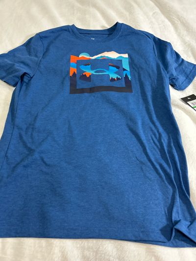 BRAND NEW Under Armor Brand new Blue Under Armour short sleeve w logo retails 18! 14-16