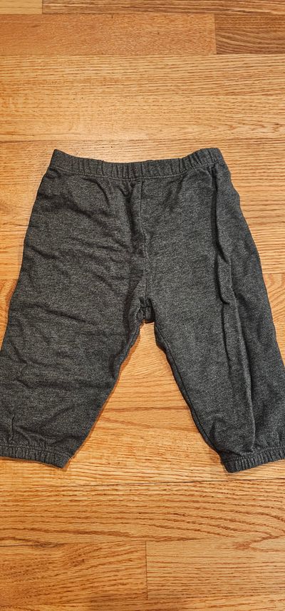 NA Boys 9M dark gray joggers in great condition 9 Months