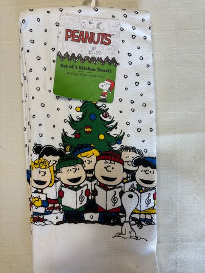 NEW - peanuts Christmas kitchen towels 3