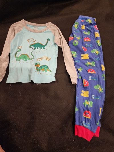 Slemily Dinasors pajamas set 7-8