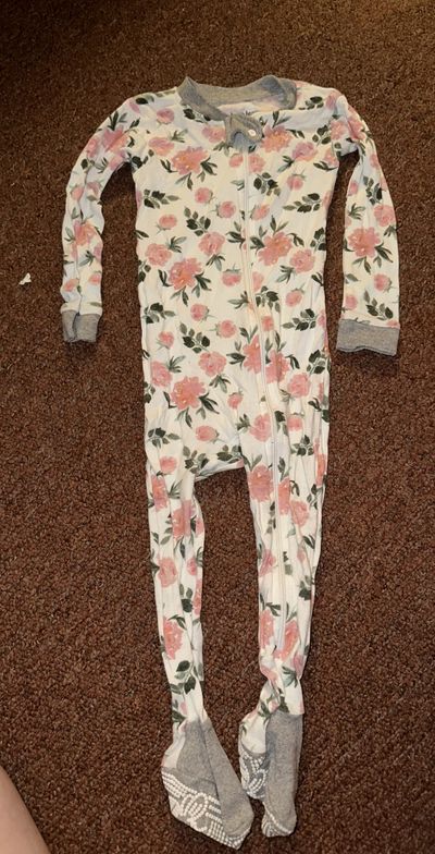 Berts Bees pink/white floral footie pajamas 12 Months