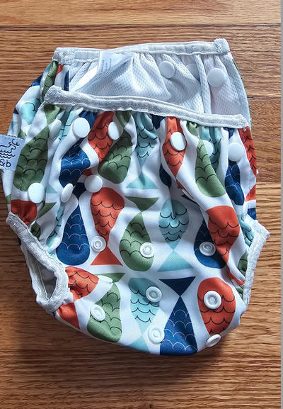 Beau & Belle Little Like new swim diaper size 0-36 M/ 8-38 lbs w/ adjustable buttons 24 Months
