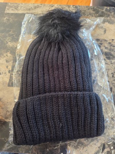 Brand New Winter Hat  Hat L 7-1/4 to 7-5/8in