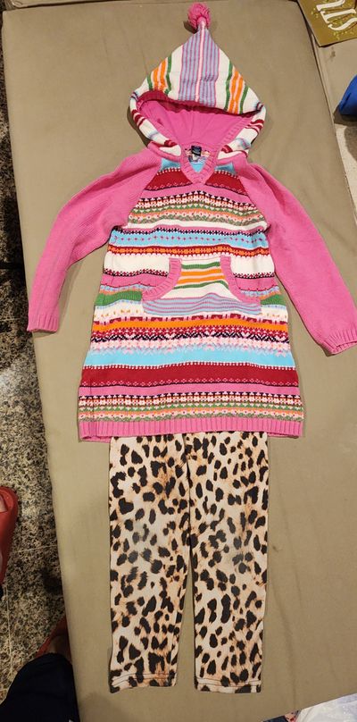 Gap sweater Fair Isle Gap girls' sweater dress Fair Isle and fleece leggings 5T/5