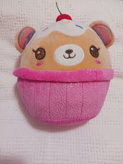 SQUISHMALLOW ICE CREAM BEAR