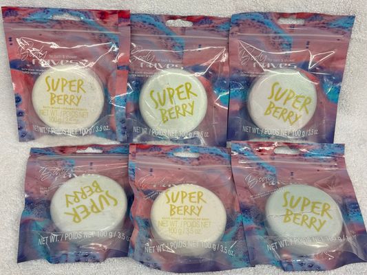 6 Brand New Super Berry Bath Bombs. A few cracked 6 Brand New Super Berry Bath Bombs. A few cracked