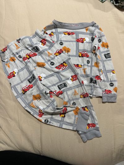 Disney pixar Lightning McQueen long sleeve set 4T