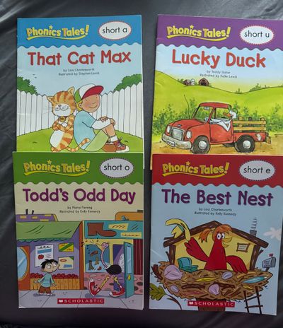 Scholastic Phonics Tales- 4pk