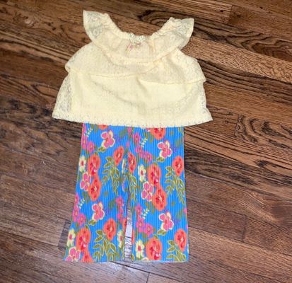 Little lass Gorgeous two piece summer outfit 2T