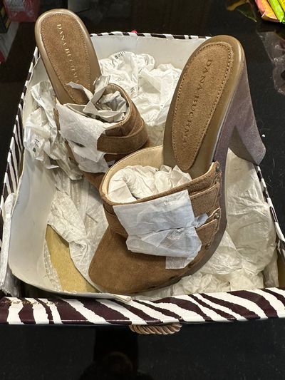 Dana Buchman Brand New in box suede upper 7 (Adult)