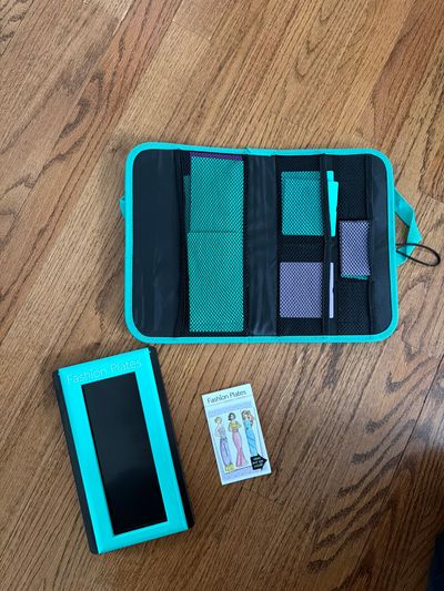 Travel Fashion Plates Kit
