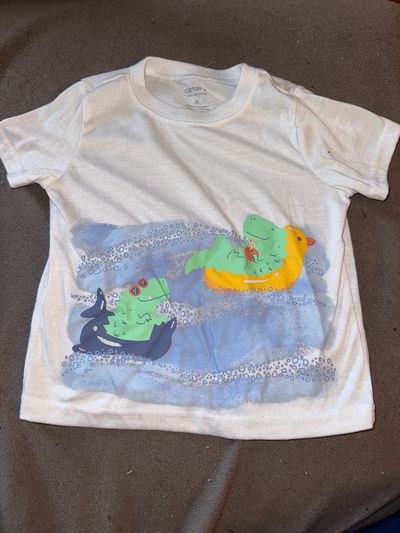 Carters White graphic tee 2T