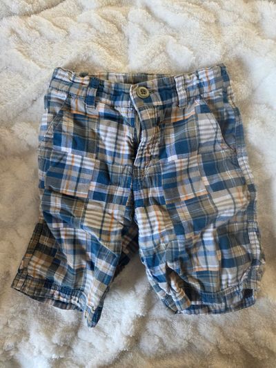 Gymboree shorts  5T/5