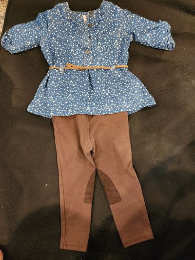 Janie and Jack, little Lass 2-piece outfit a star-print denim top and brown legging. As in pi 2T
