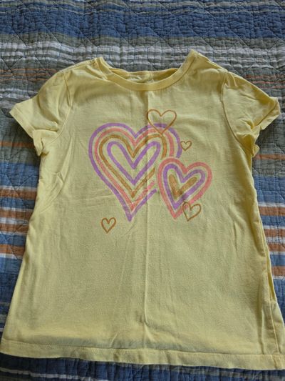 Carters Yellow Heart Tee 6T/6