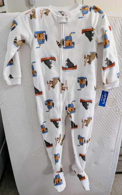 Carter's fleece pajamas with feet..brand new Carter's fleece pajamas with feet..brand new 5T/5