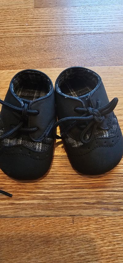 NA BNWOT infant size 2 back shoes 2 (Infant Shoe)