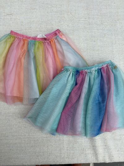 H&M skirts Lot of skirts 6T/6