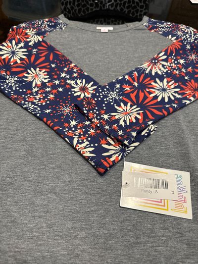 NEW Lularoe NEW Lularoe Randy 3/4 sleeve Women's - S