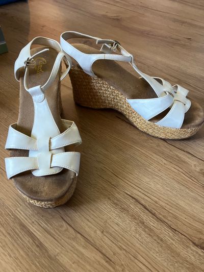Candies White wedges 10 (Adult)