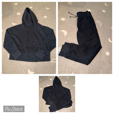 Black Black sweat suit sweatshirt and sweatpants 10-12