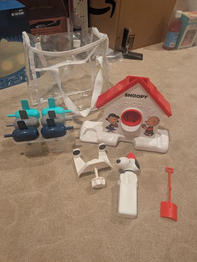 Snowcone maker  & ice pop molds