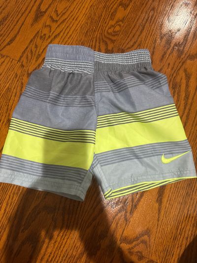 Nike Swim trunks lined 4T/4